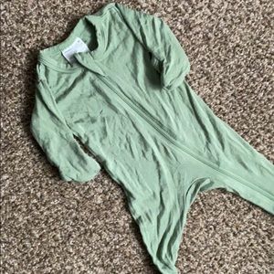 Newborn zipper footie